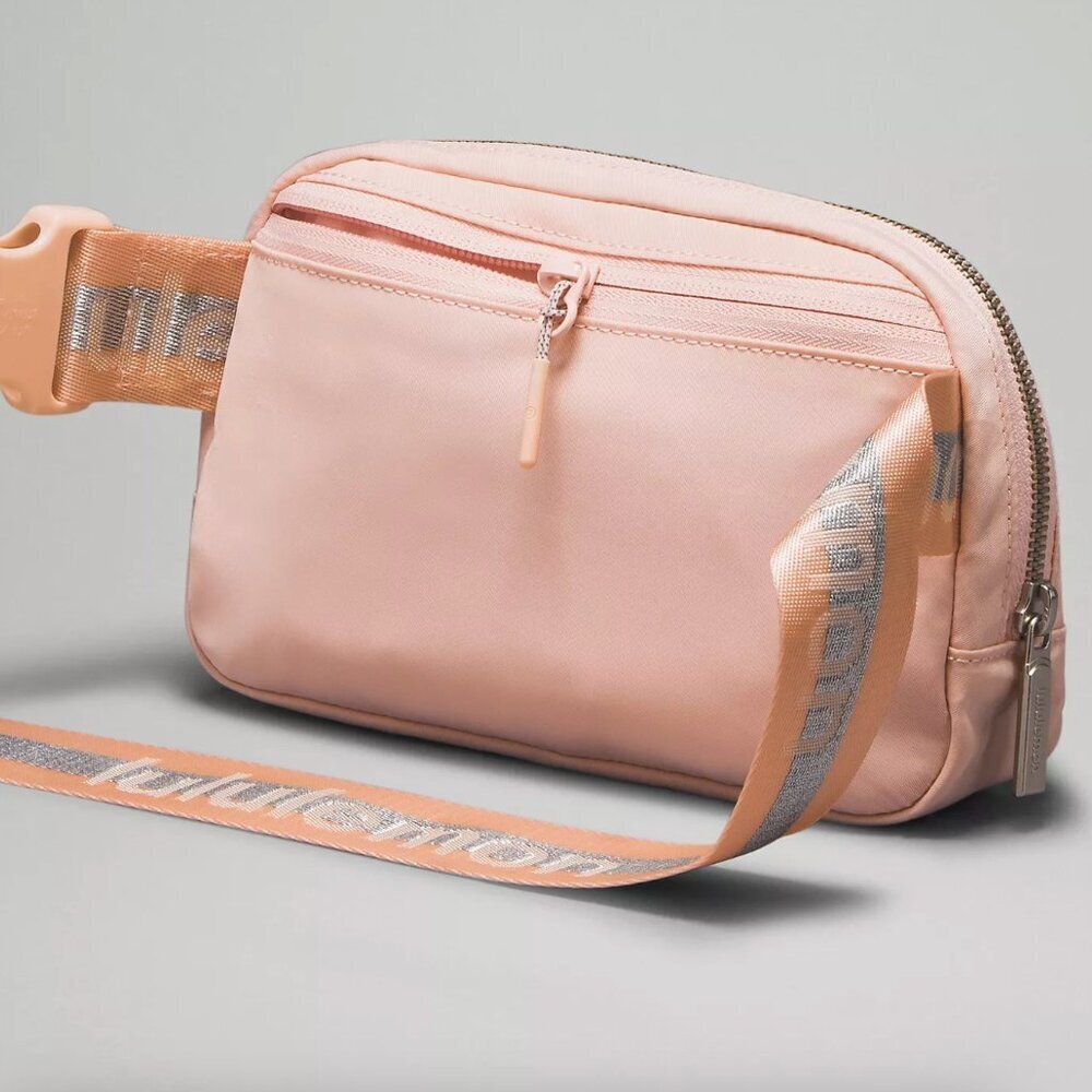Everywhere Belt Bag 1L Wordmark Pink Mist/Silver/White Opal (NWT) - Picture 3 of 10
